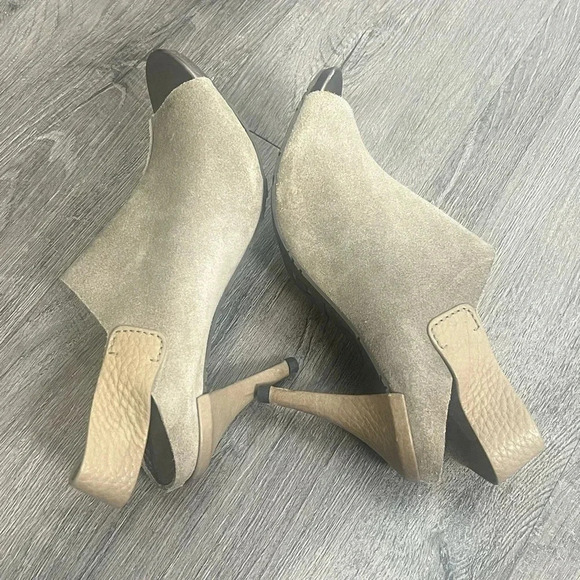 3/$30 Pedro Garcia Ysolt Suede Slingback Sandal Peep Toe Booties Size 8.5 - Picture 13 of 15